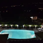 Nostos Aparthotel 4*