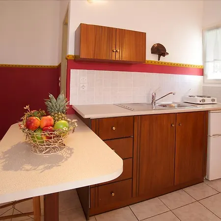 Nostos Lejlighedshotel